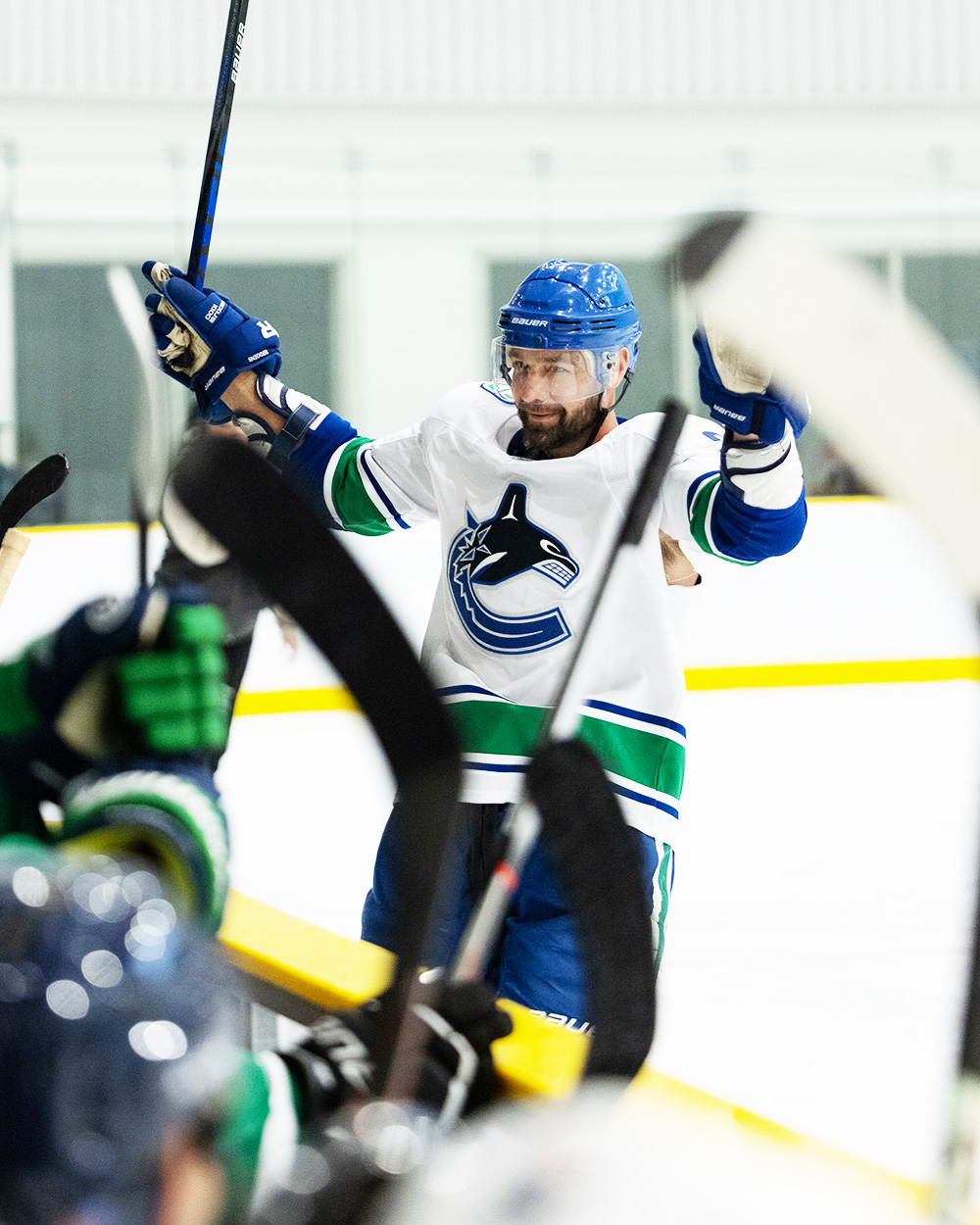 NHL Alumni Chris Higgins celebrates a goal at the 2025 CAN Pro-Am